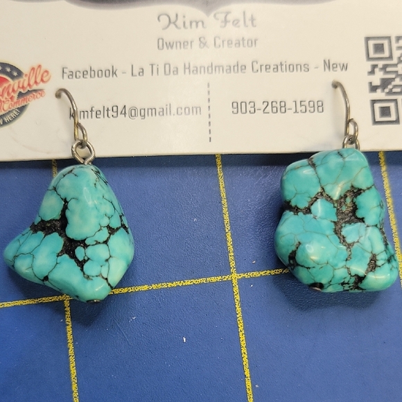 Turquoise Faux Rock Dangle 1" Earrings - Picture 1 of 1